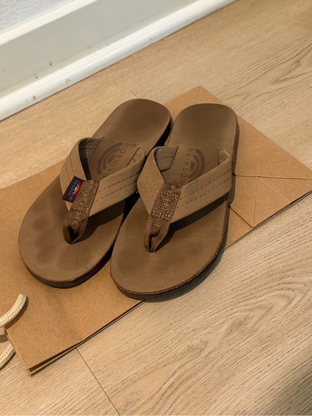 Rainbow Women’s Brown Leather Thong Sandals